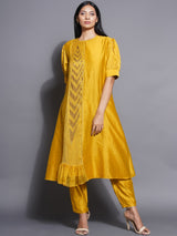 GOLDEN RUFFLE KURTA SET